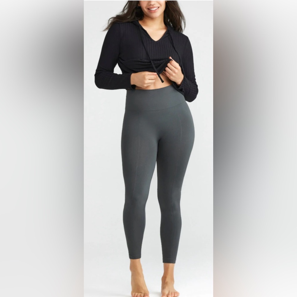 NWT Yummie Tummie Seamless Leggings in Black Shadow Size M/L
